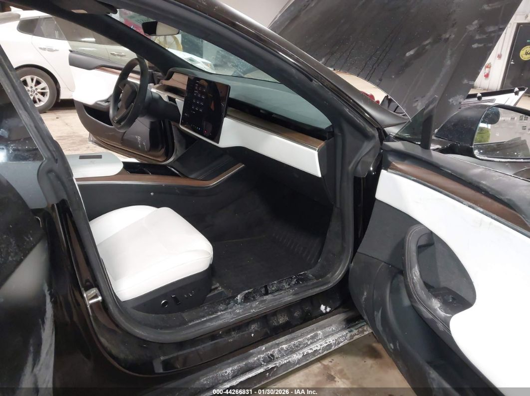 Tesla Model S 2023