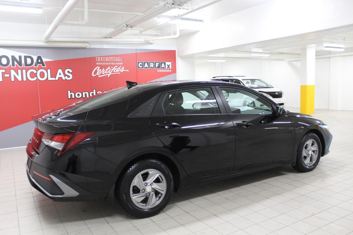 Hyundai Elantra 2024