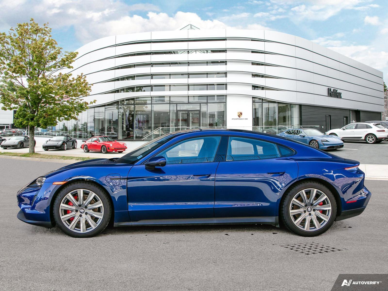 Porsche Taycan 2023