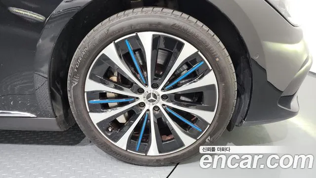 Mercedes-Benz EQE 2022