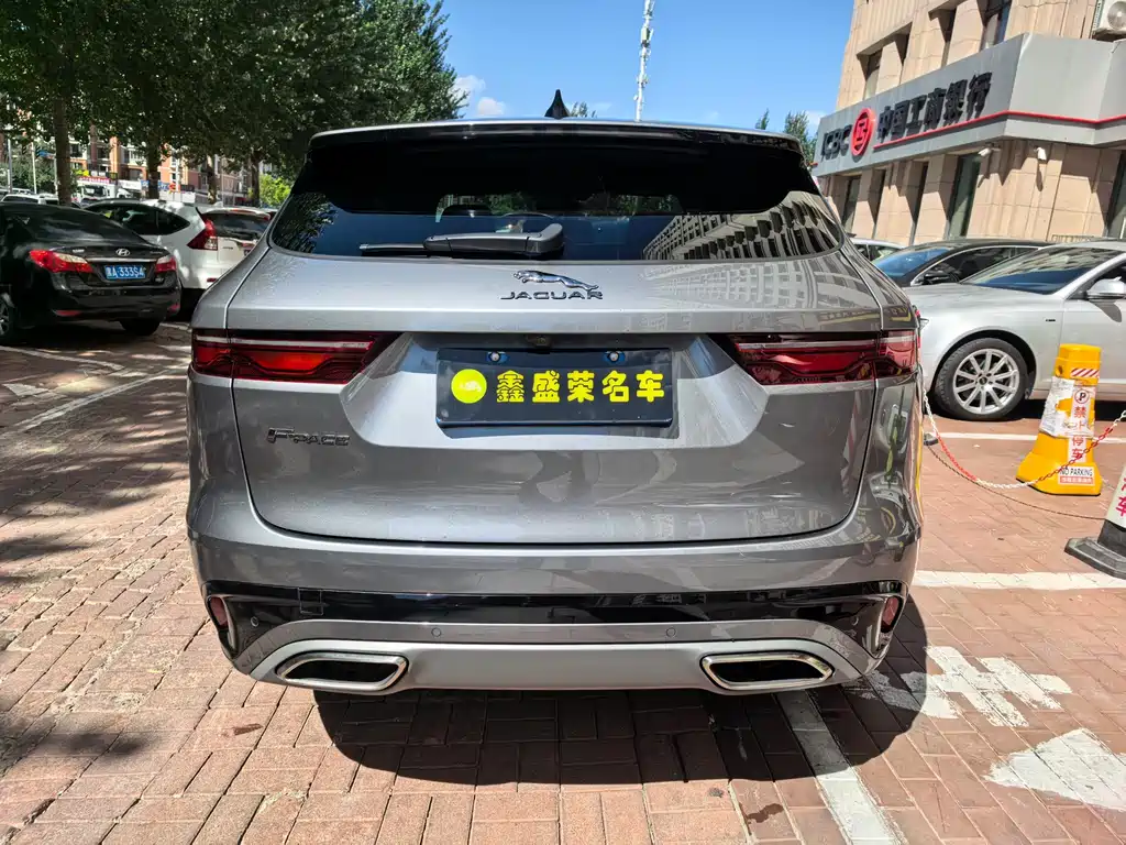 Jaguar F-Pace 2022