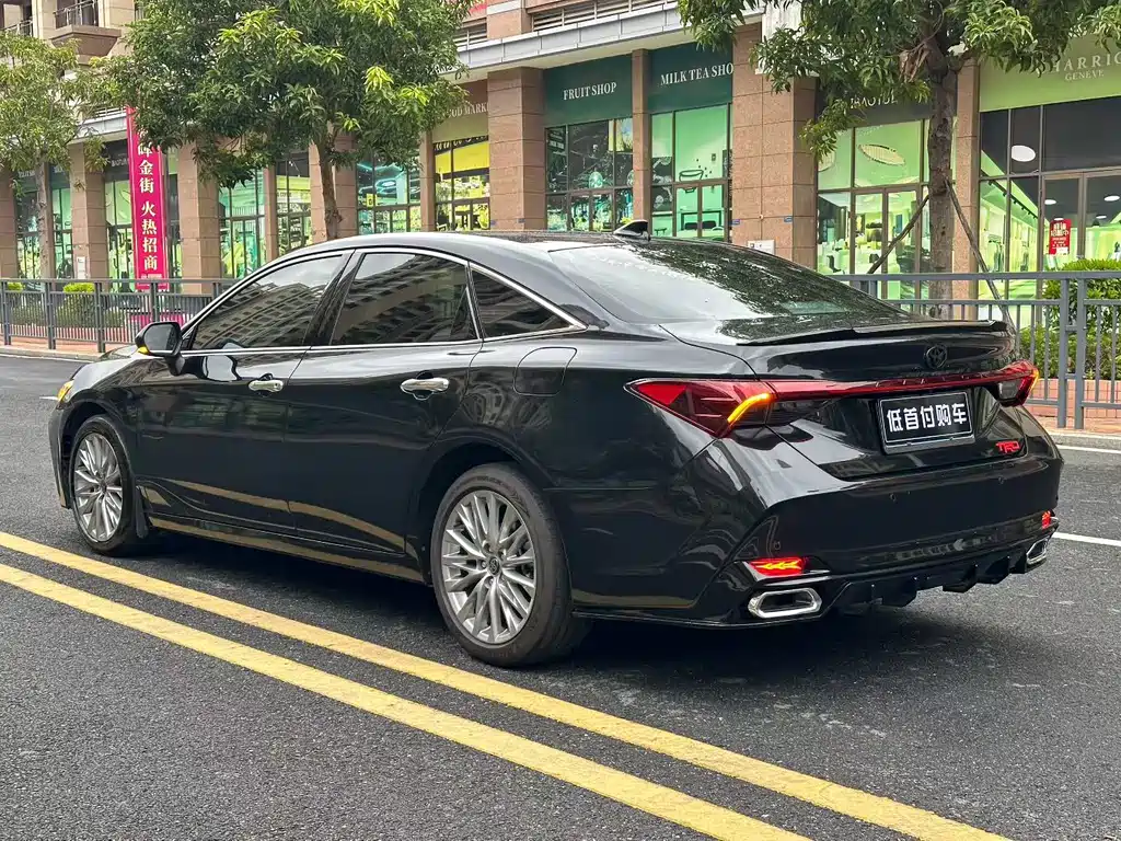 Toyota Avalon 2025