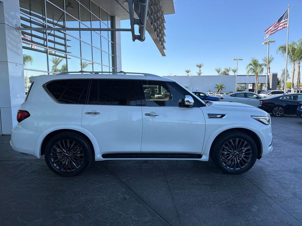 Infiniti QX80 2023