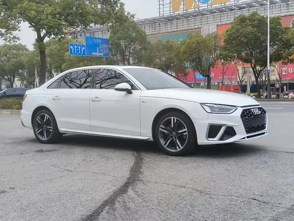 Audi A4 2022