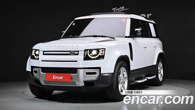 Land Rover Defender 2023