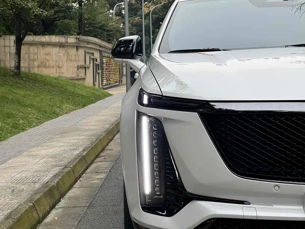 Cadillac XT5 2025