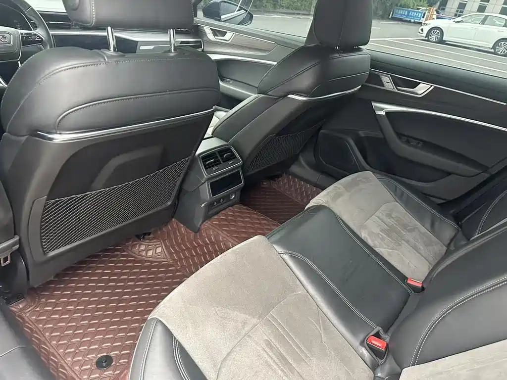 Audi A6 2024