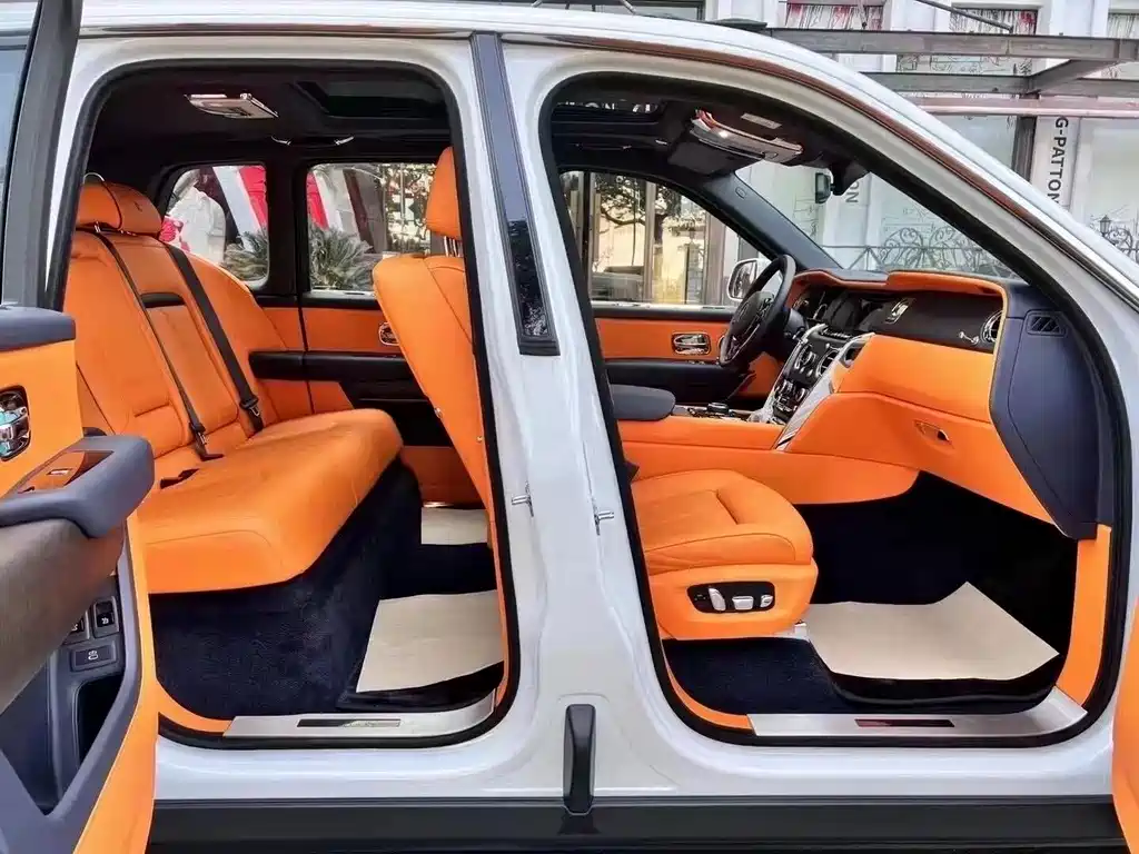 Rolls-Royce Cullinan 2021
