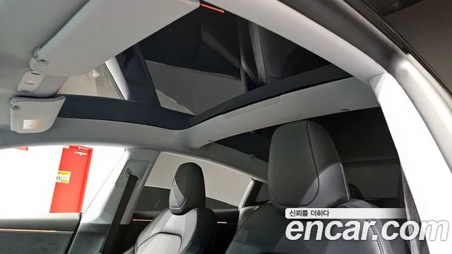Tesla Model 3 2025