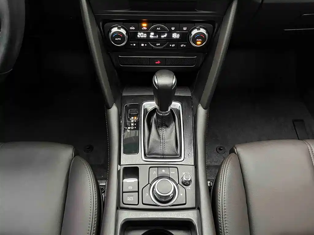 Mazda CX-4 2023