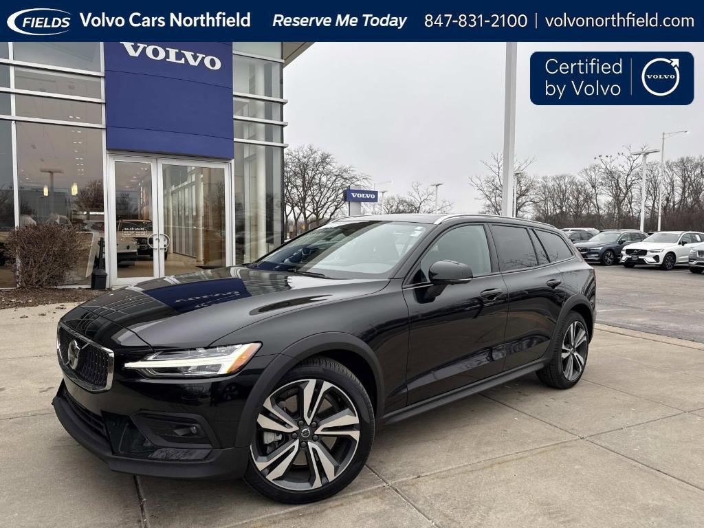Volvo V60 Cross Country 2025