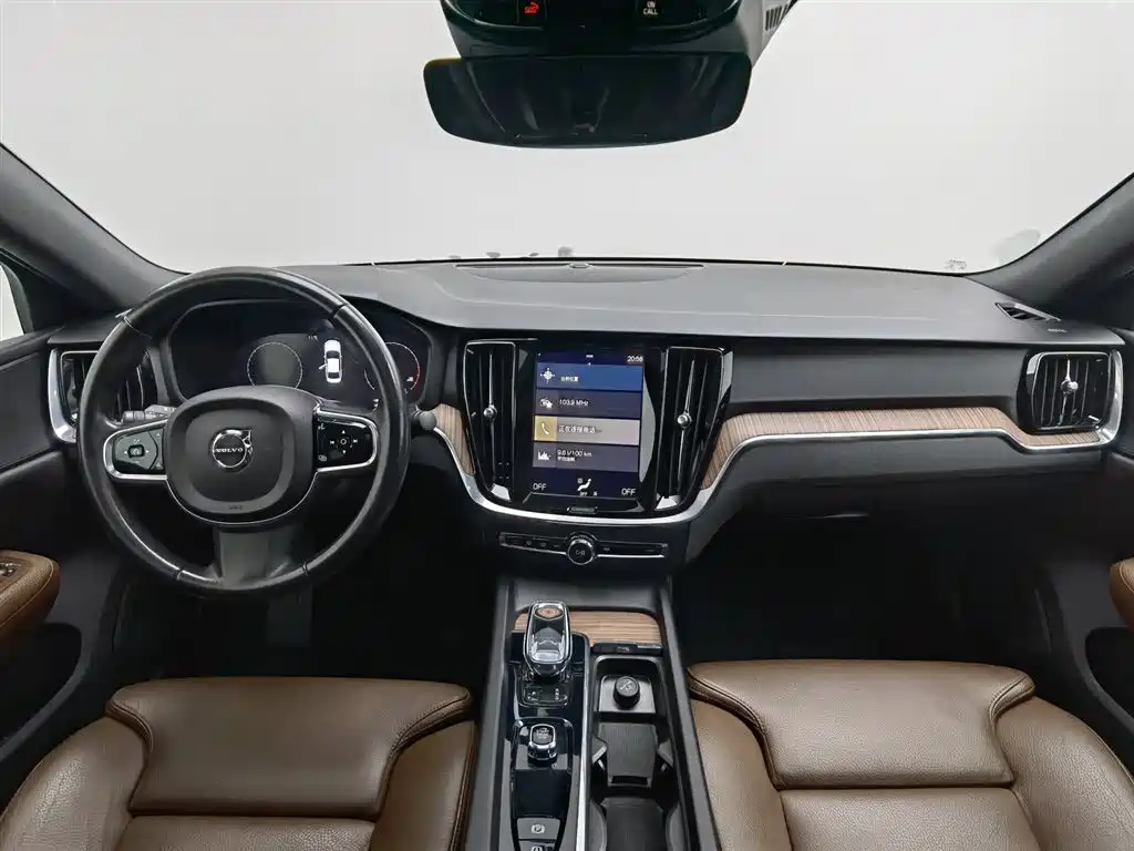 Volvo S60 2022