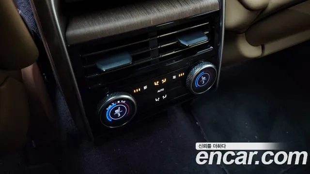 Land Rover Range Rover 2023