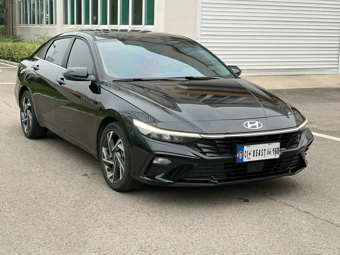 Hyundai Elantra 2025