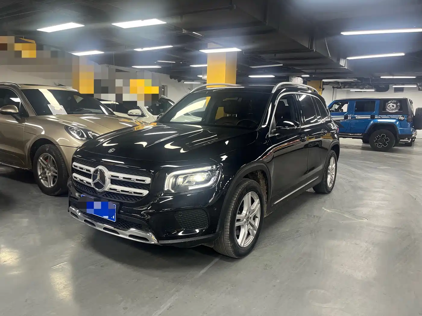 Mercedes-Benz GLB 2023