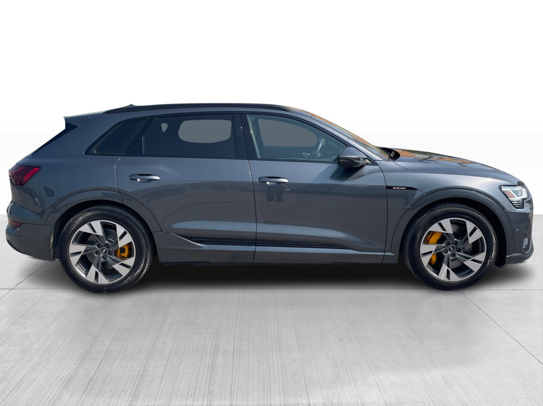 Audi e-tron 2022