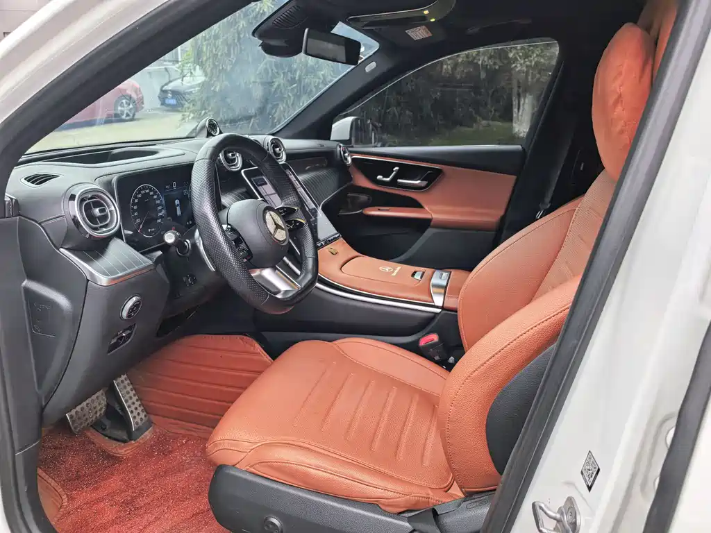 Mercedes-Benz GLC 2023
