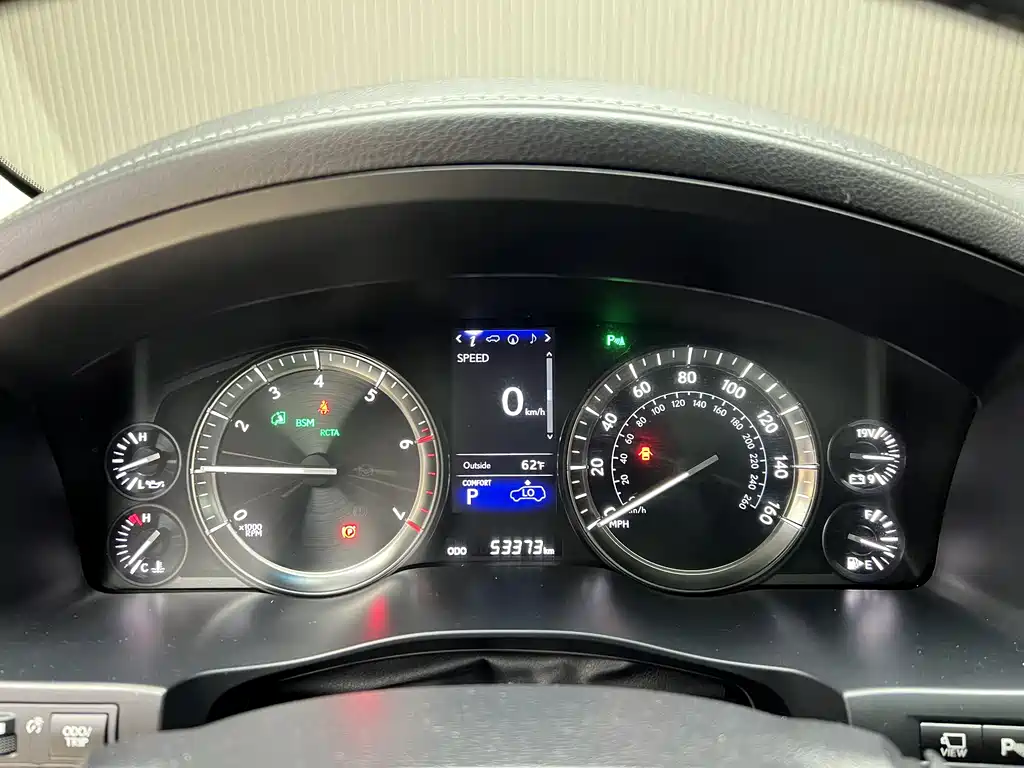 Lexus LX 2022