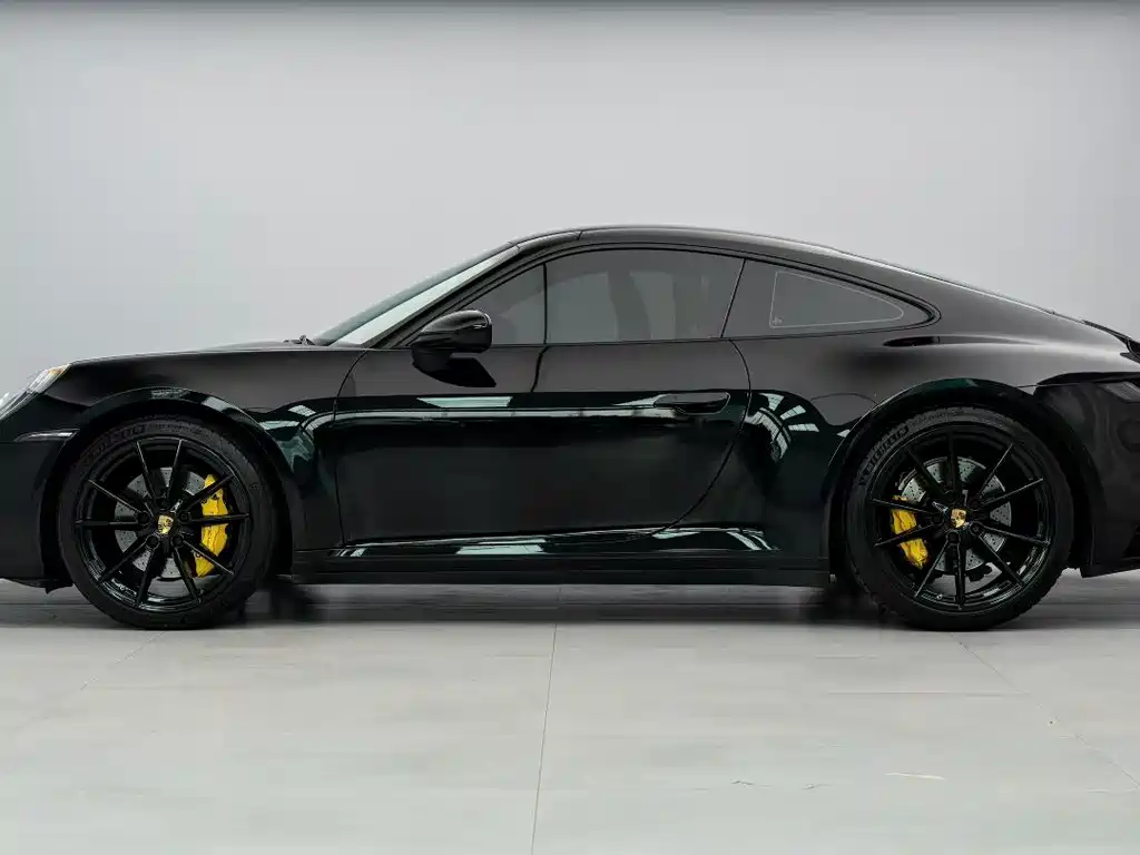 Porsche 911 2021