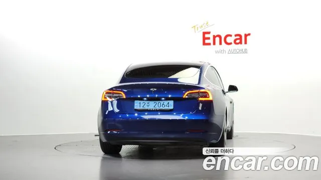 Tesla Model 3 2020