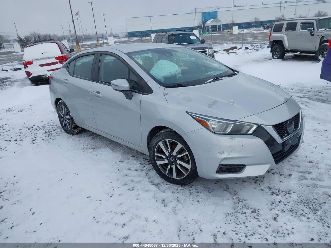 Nissan Versa 2021