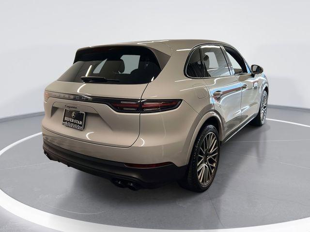 Porsche Cayenne 2022