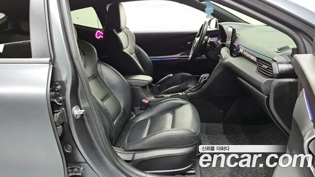 Hyundai Veloster 2020