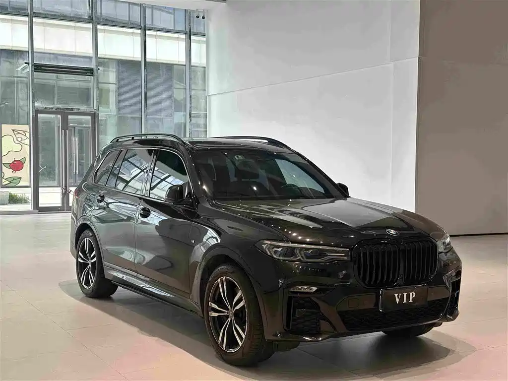 BMW X7 2021