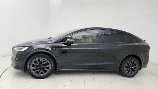 Tesla Model X 2023