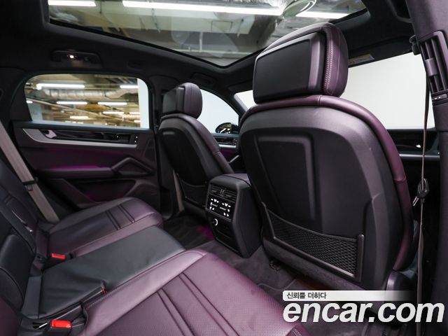 Porsche Cayenne 2024