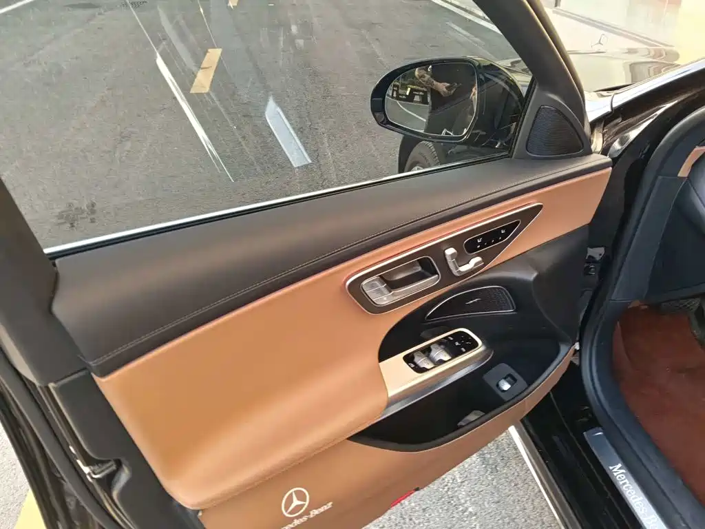 Mercedes-Benz E-Класс 2024