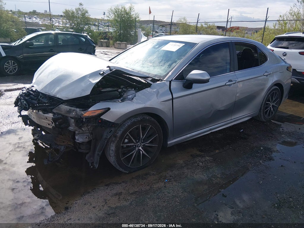 Toyota Camry 2021