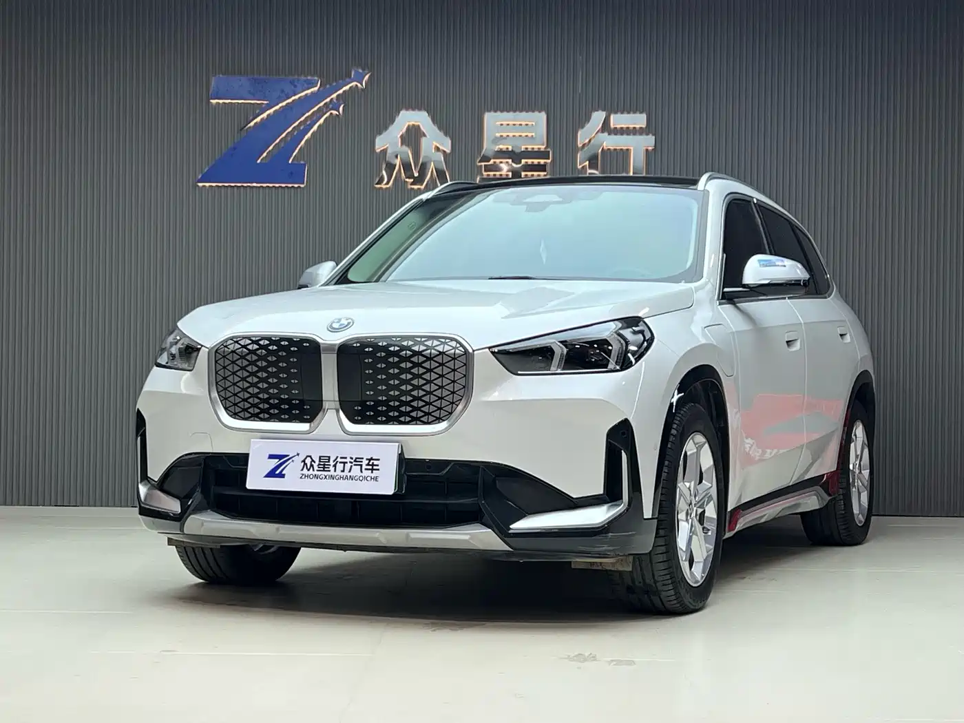 BMW iX1 2026
