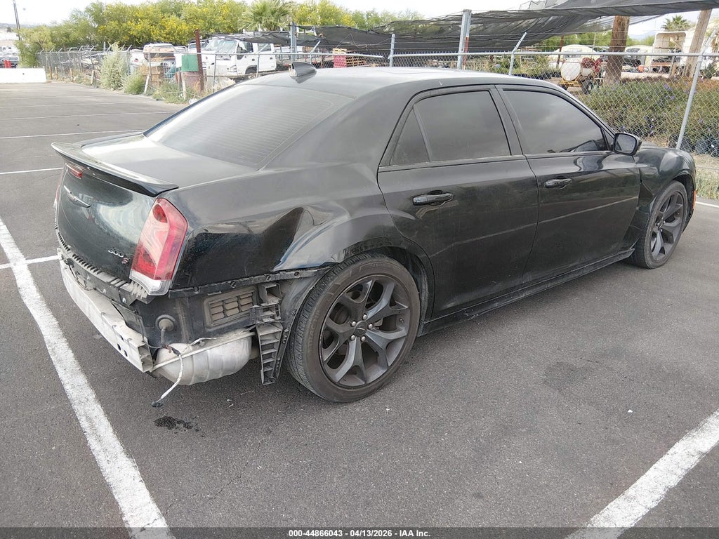 Chrysler 300 2023