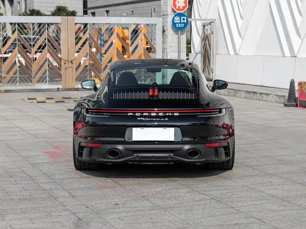 Porsche 911 2021