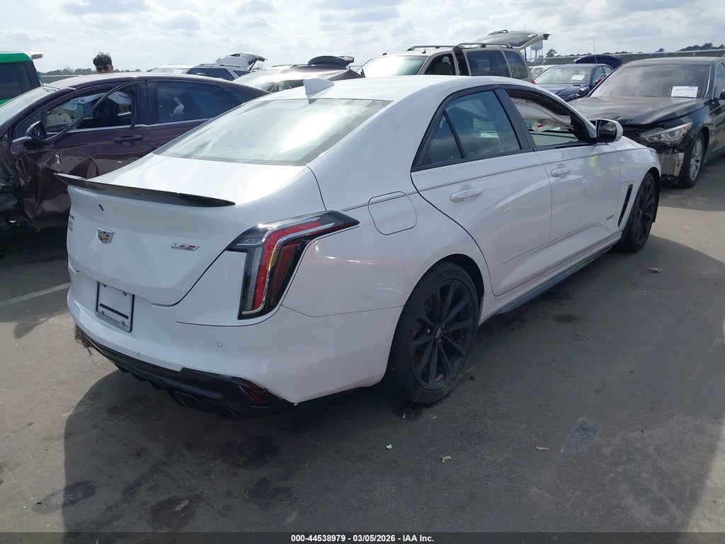 Cadillac CT4-V 2022