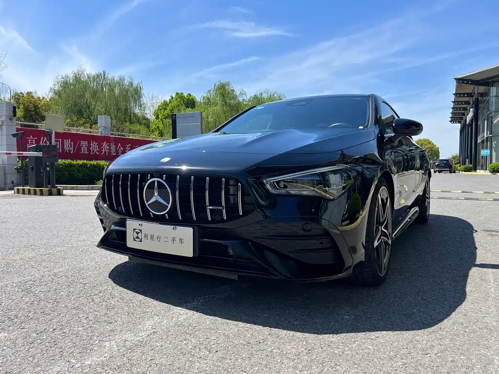 Mercedes-Benz CLA AMG 2025