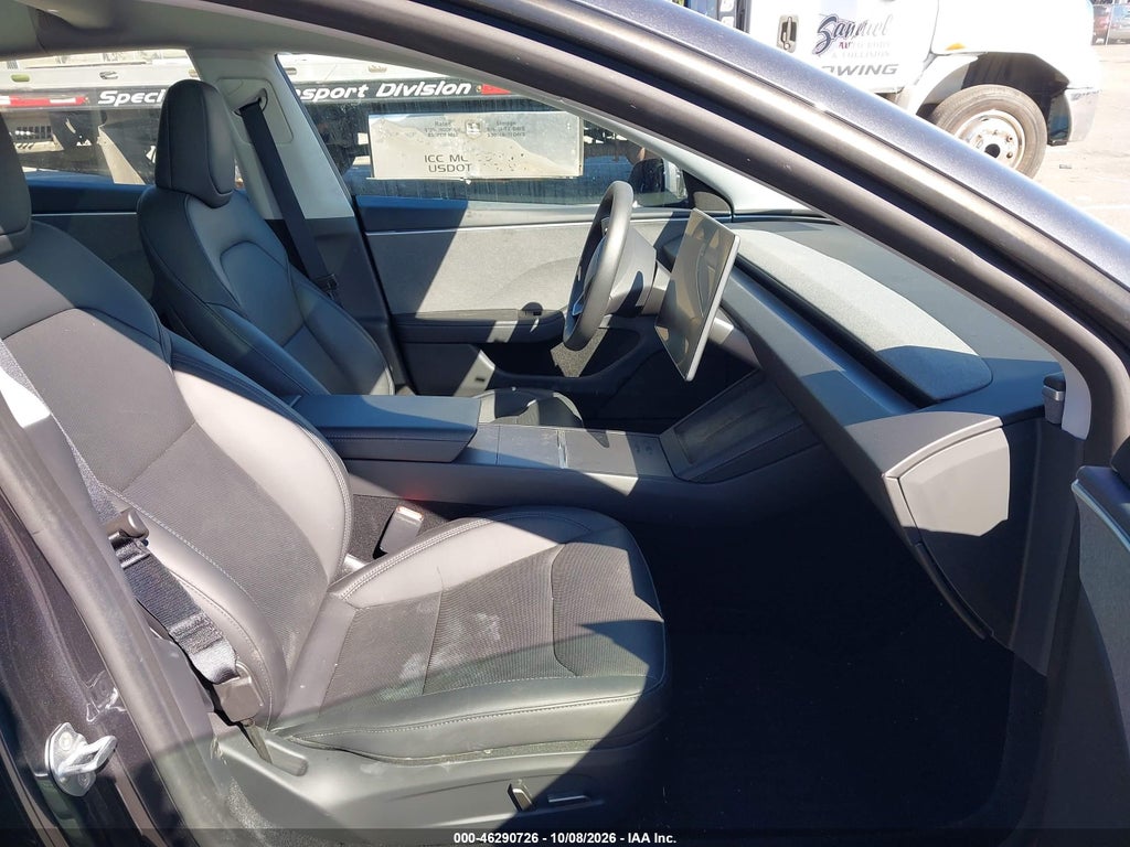 Tesla Model 3 2025