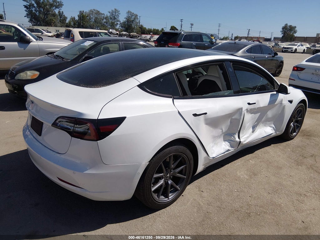 Tesla Model 3 2022