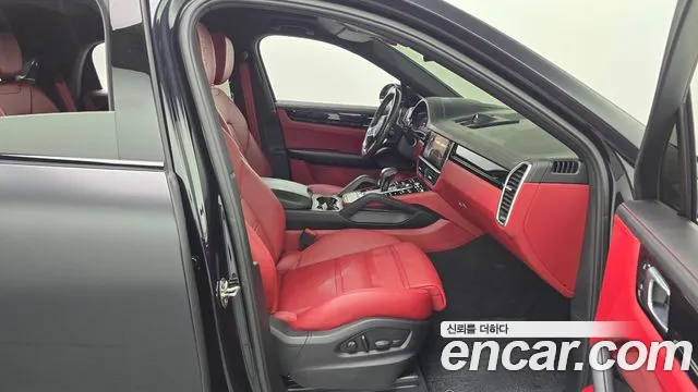 Porsche Cayenne 2022