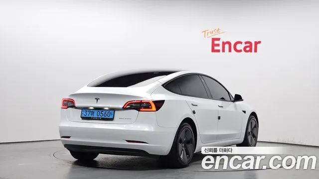 Tesla Model 3 2022