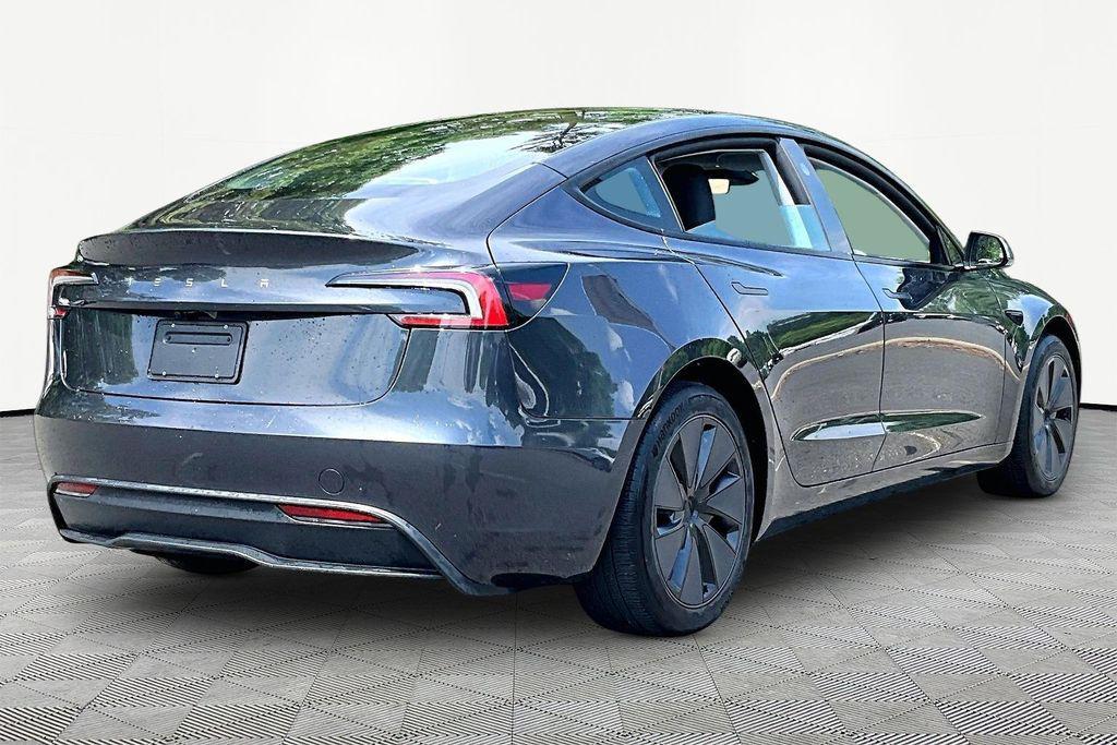 Tesla Model 3 2025
