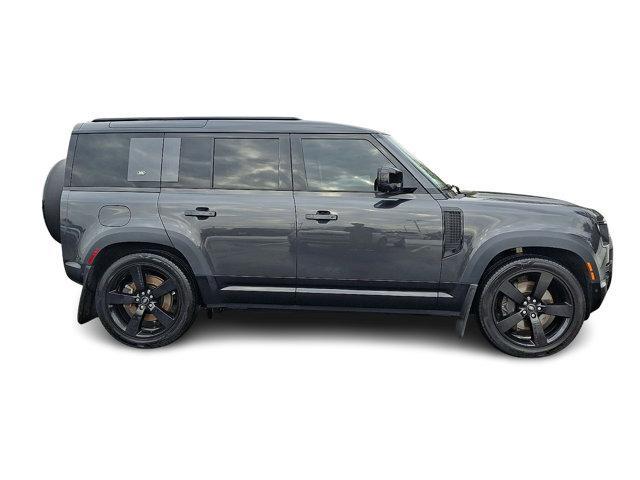Land Rover Defender 2023