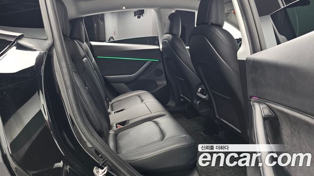 Tesla Model Y 2021
