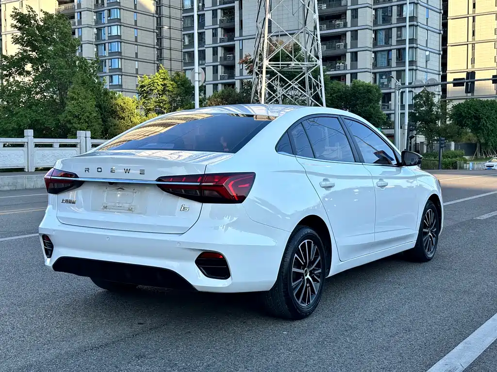 Roewe i5 2021