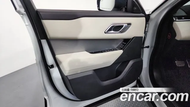 Land Rover Range Rover Velar 2022