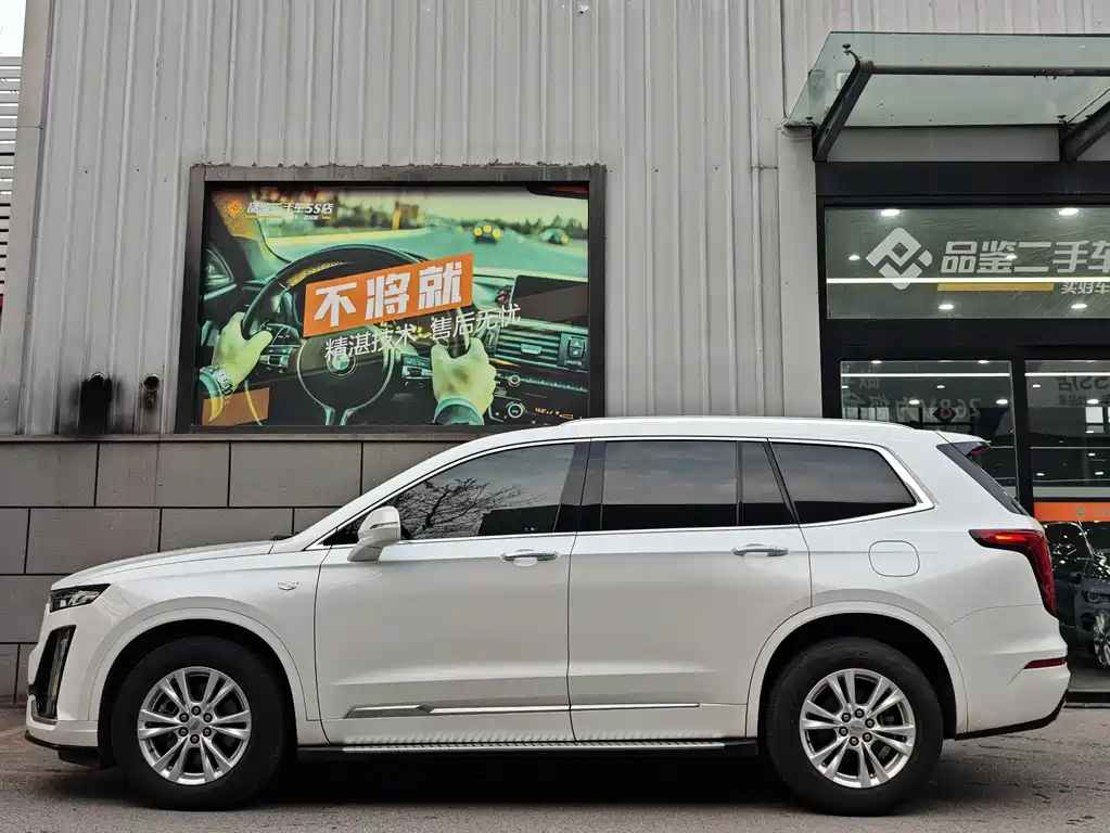 Cadillac XT6 2021