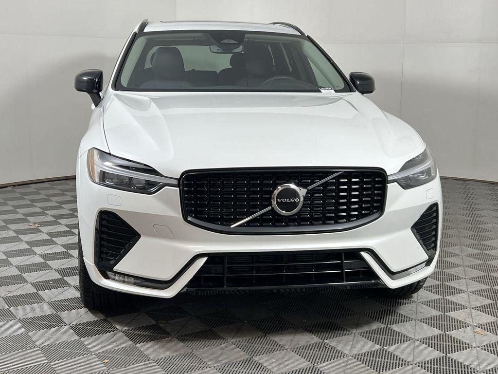 Volvo XC60 2025