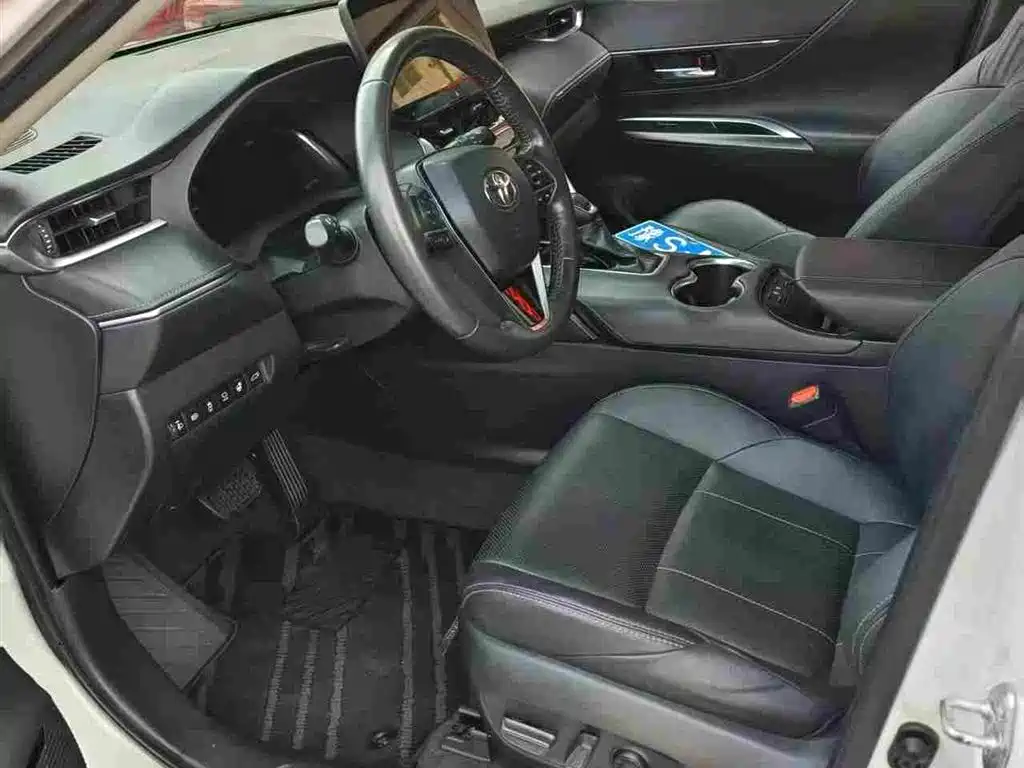 Toyota Harrier 2022