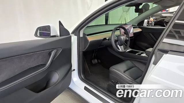 Tesla Model Y 2022